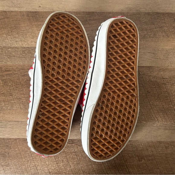 Disney x Vans Minnie Mouse Sneakers - Picture 8 of 9